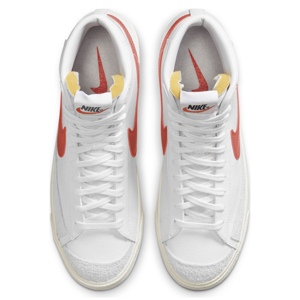 Zapatillas Nike Blazer Mid '77 White Bright Crimson,  image number null
